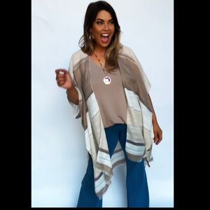 NWT LF 100% viscose neutral kimono OS